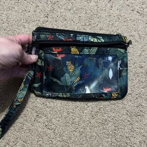 Lug Peekaboo Jungle Print Wristlet